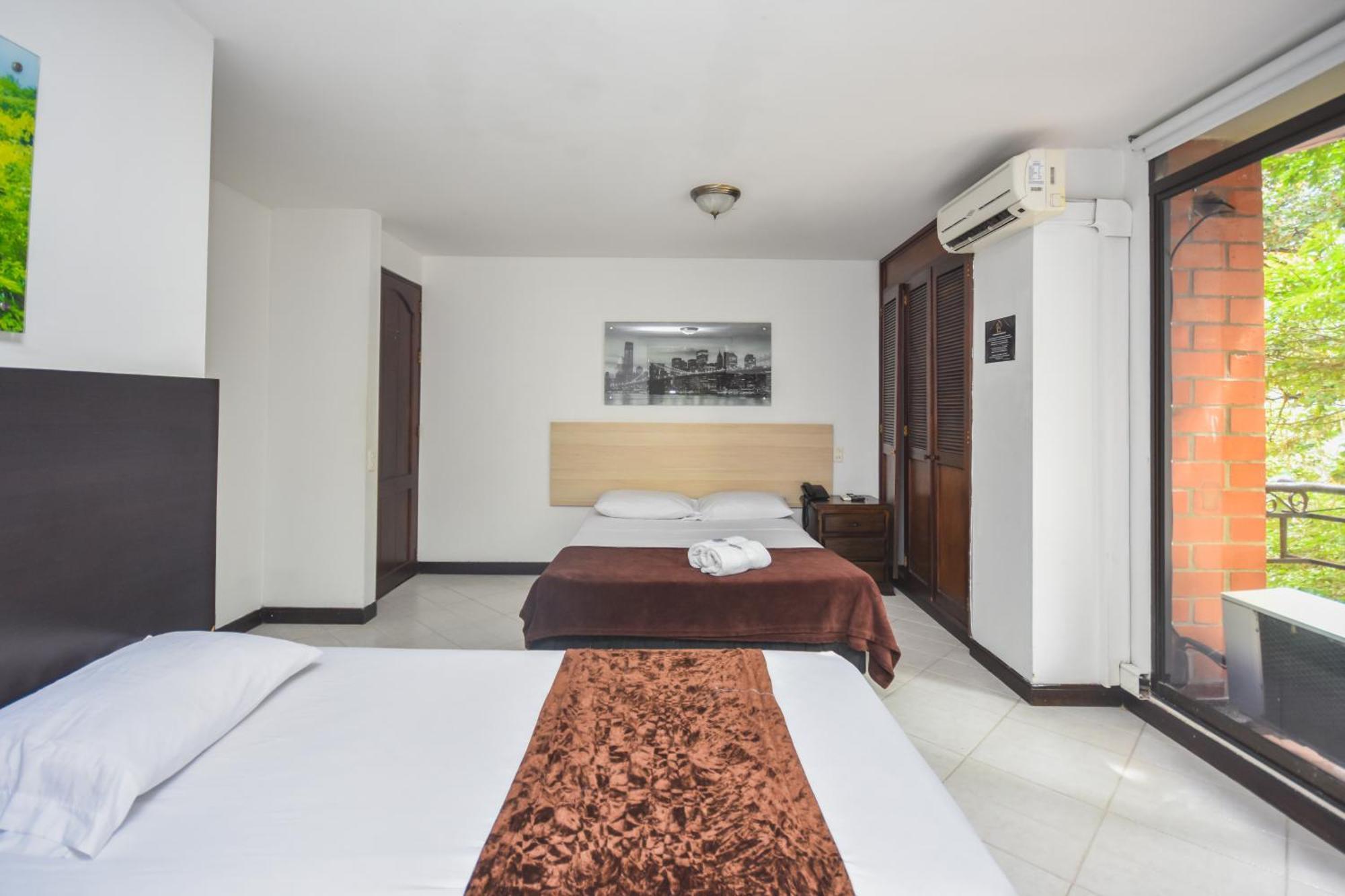 Hotel Estadio Real Medellin Bagian luar foto