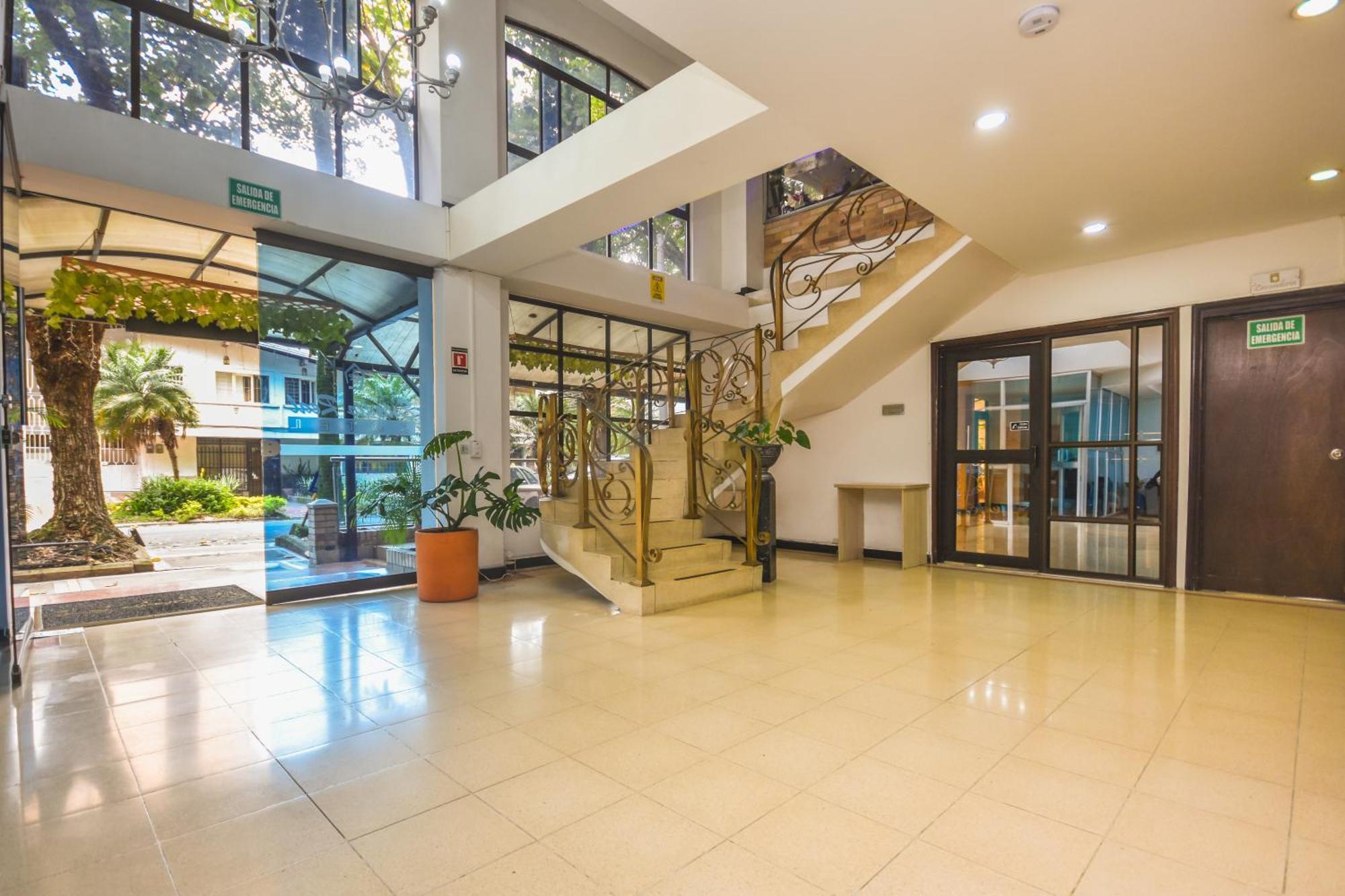Hotel Estadio Real Medellin Bagian luar foto
