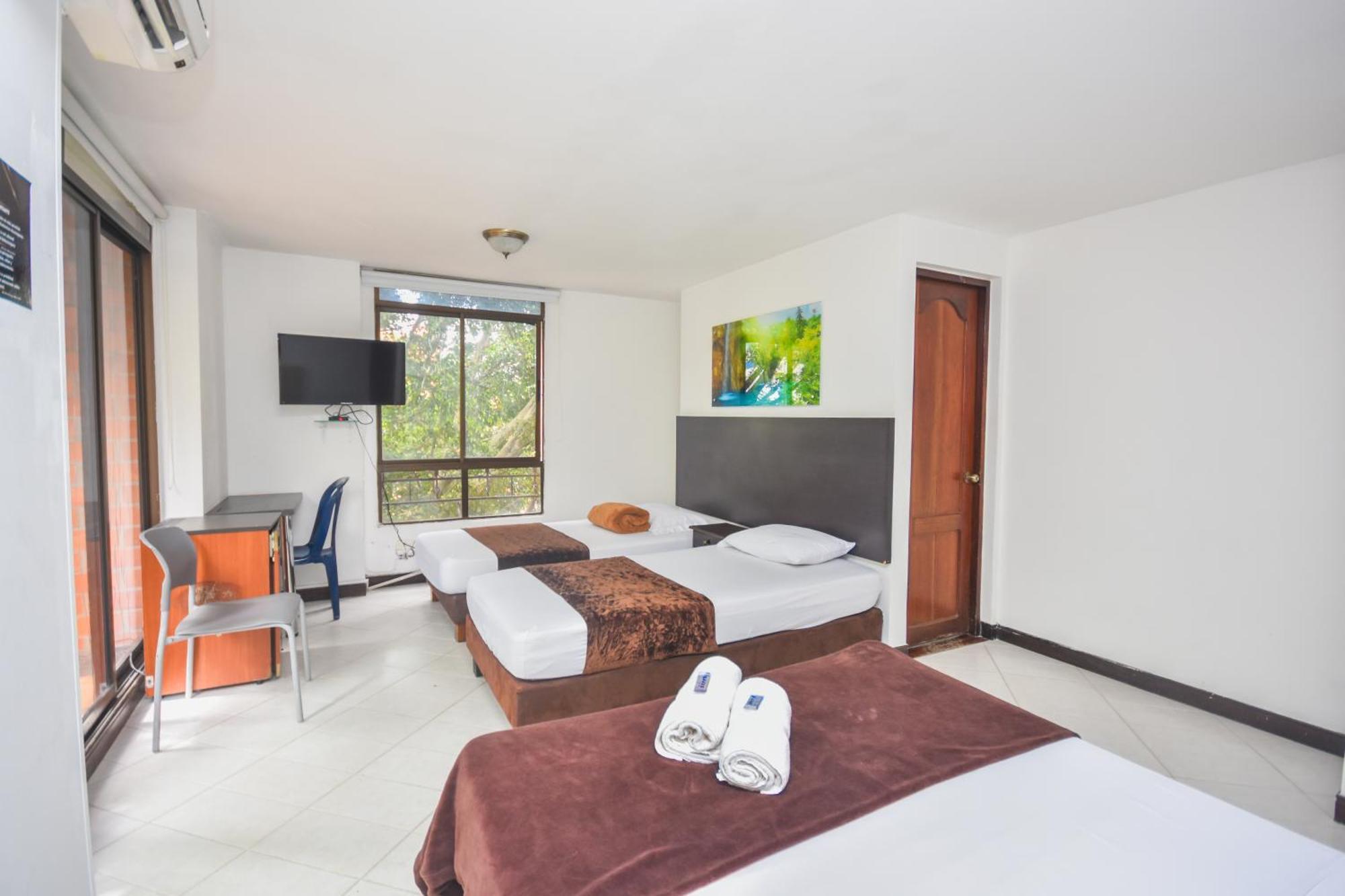 Hotel Estadio Real Medellin Bagian luar foto