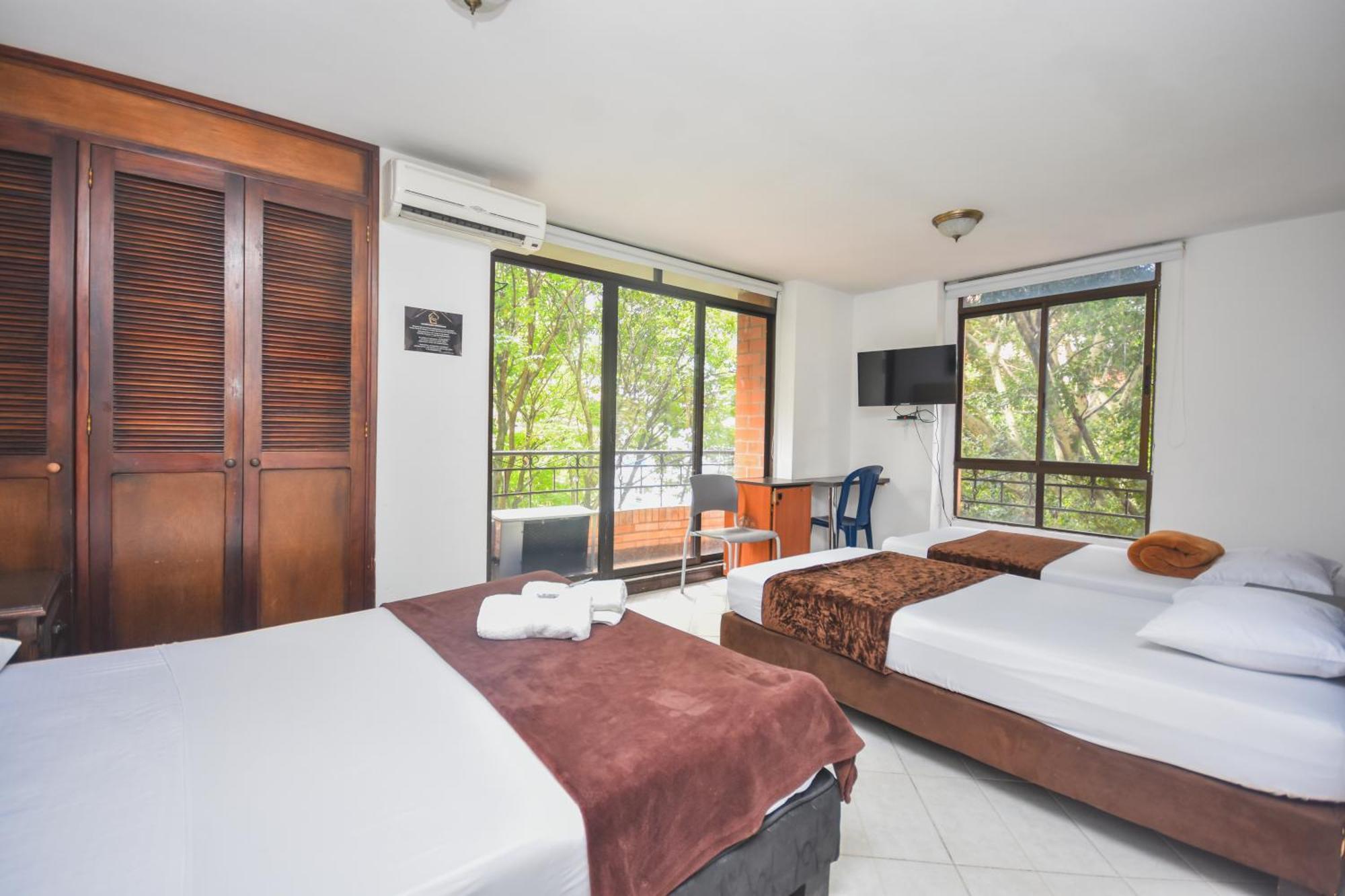 Hotel Estadio Real Medellin Bagian luar foto