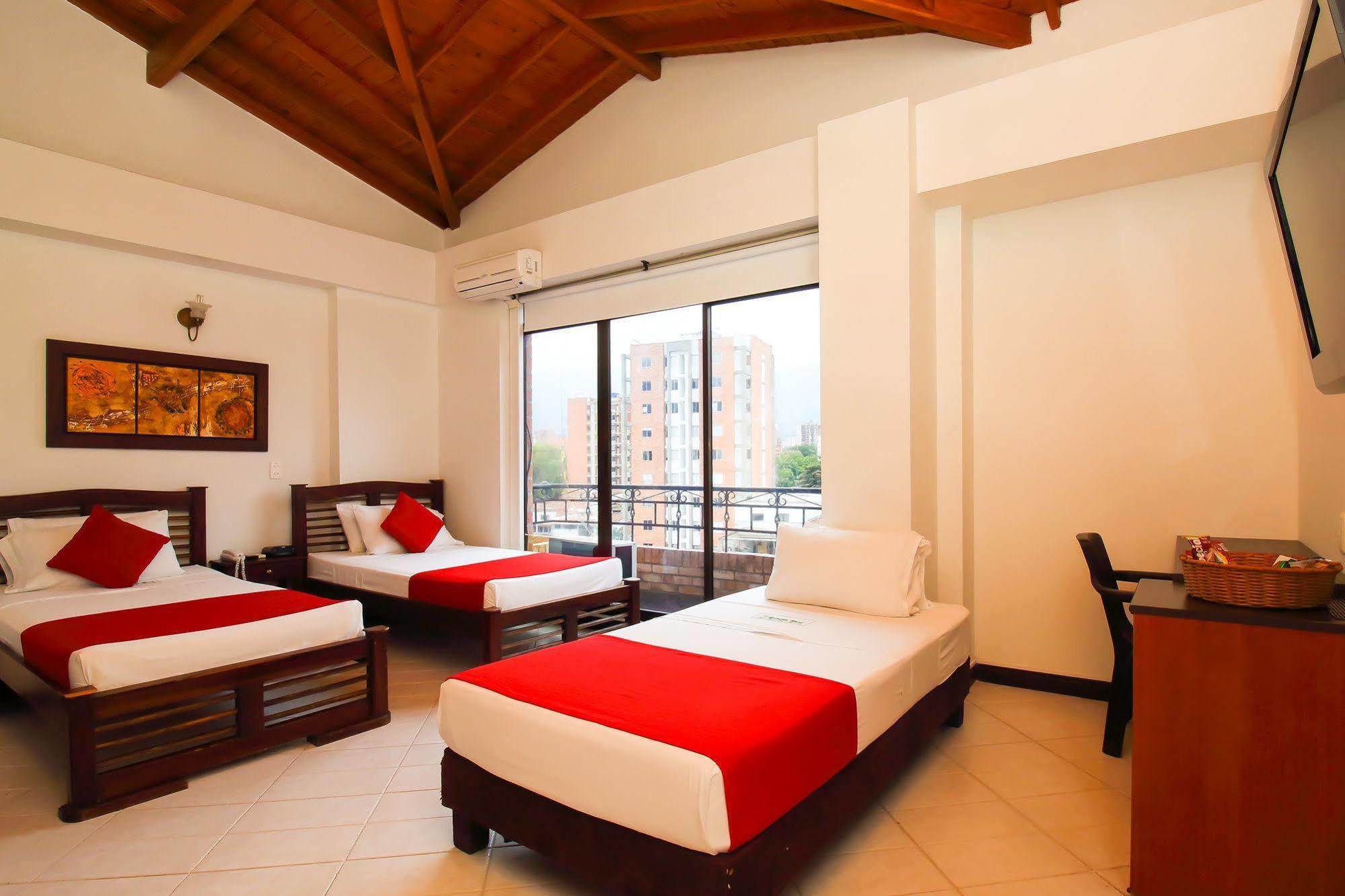 Hotel Estadio Real Medellin Bagian luar foto